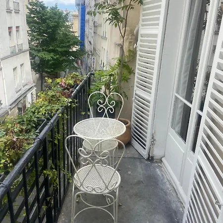 Apartment Aux Terrasses De La Lune Paris
