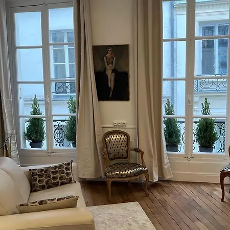Aux Terrasses De La Lune Apartment *